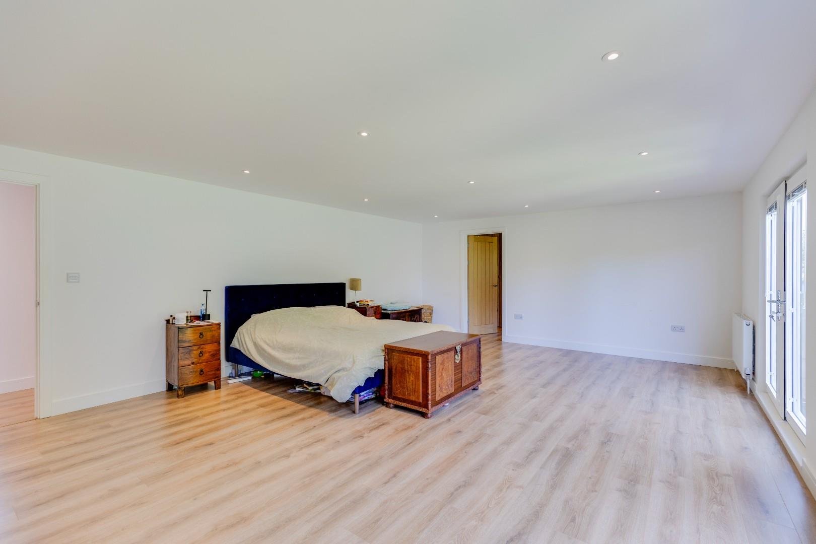 10 Evenlode Avenue, Penarth, CF64 3PD